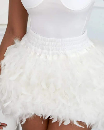 SPAGHETTI STRAP CROP TOP FEATHER DETAIL SKIRT SET