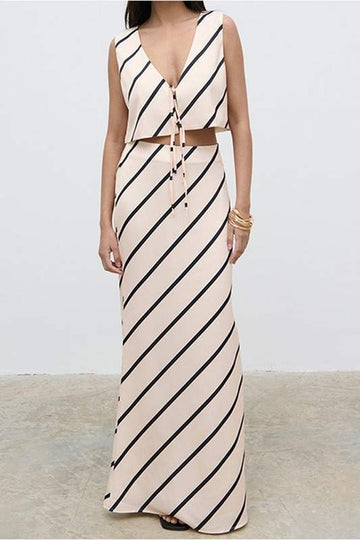 SLANTED STRIPES TOP SKIRT SET
