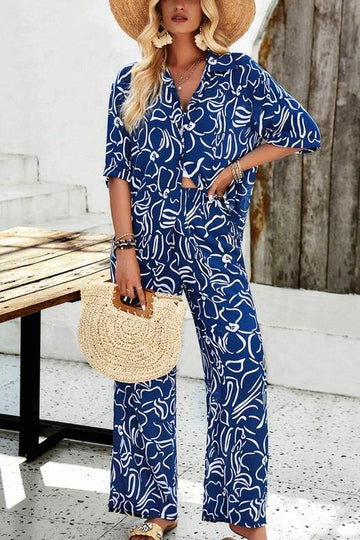 GRAPHIC TOP AND PANTS SET