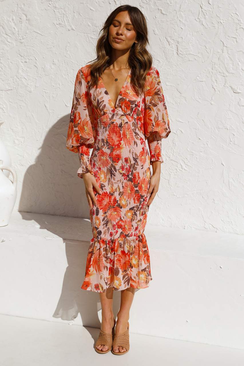 Fashionable Form-Fitting Dress, Floral Style