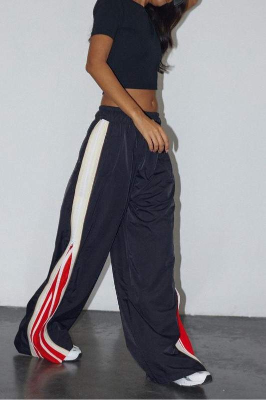 SIDE ZIPPER BAGGY PANTS