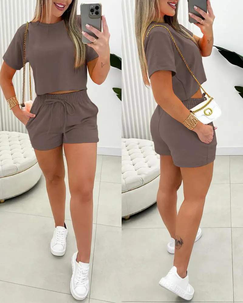 O NECK TOP POCKET DESIGN DRAWSTRING SHORTS SET