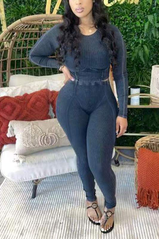 FITTED SHIRT AND LEGGINGS SET