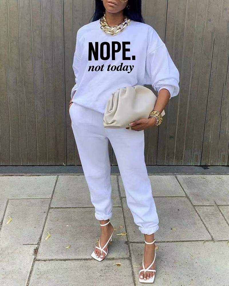 Soft loungewear: ladies matching outfit set