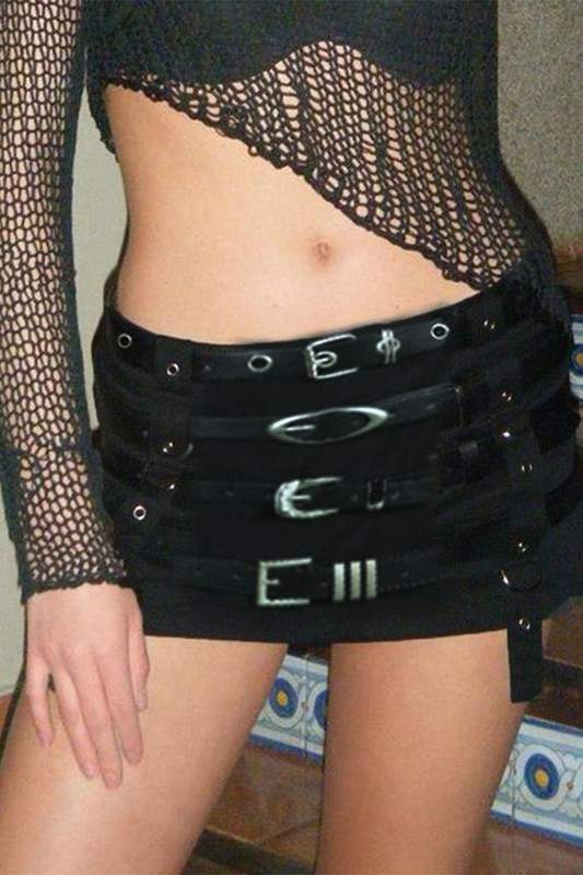 BELTED BLACK MINI SKIRT