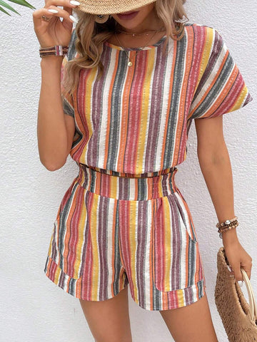 LUNE SPRING SUMMER CASUAL COMFORTABLE HOLIDAY FASHIONABLE COMMUTING ABSTRACT GEOMETRIC LINES PATTERN GATHERED SHORT TOP AND SHORTS SET