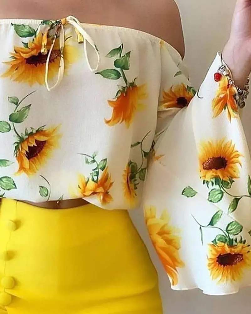 Fashionable Lightweight Off-Shoulder Floral Top
