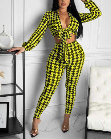 Houndstooth Set: Trendy Two-Piece Outfit