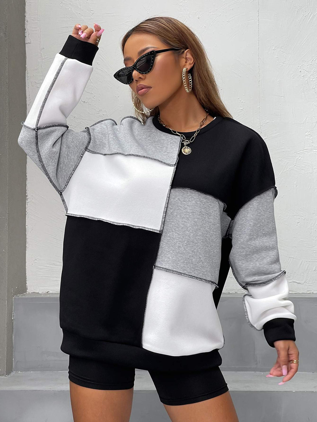 Fashionable Oversized Casual Sweatshirt