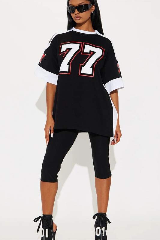 ROUND NECK OVERSIZED T SHIRTS