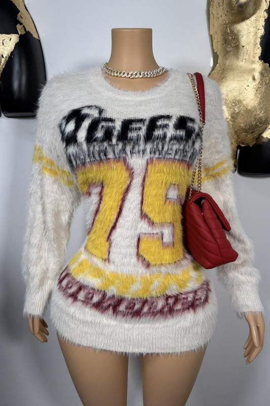 NUMBER PRINT PULLOVER SWEATER