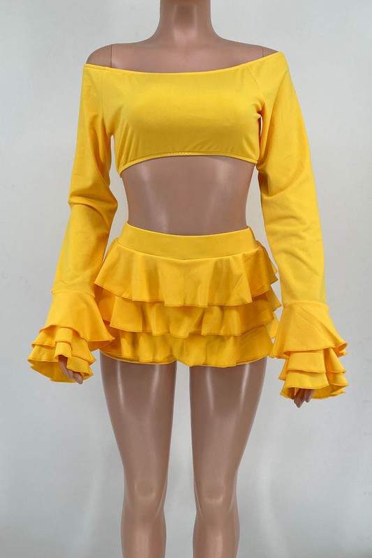 OFF SHOULDER SHIRT AND SHORTS SET