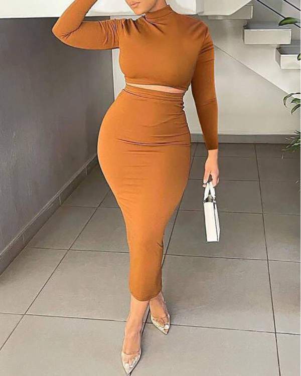 Bodycon Dress: Elegant Crop Top and Skirt