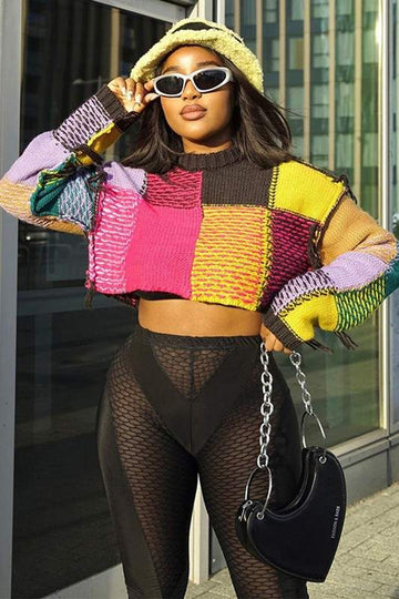 COLOR BLOCK CROPPED SWEATER