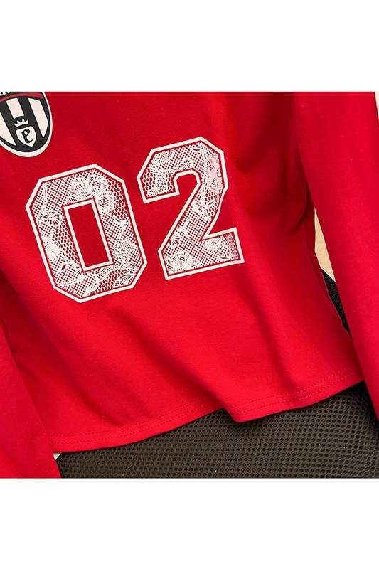 NUMBER PRINT FITTED LONG SLEEVE TOP