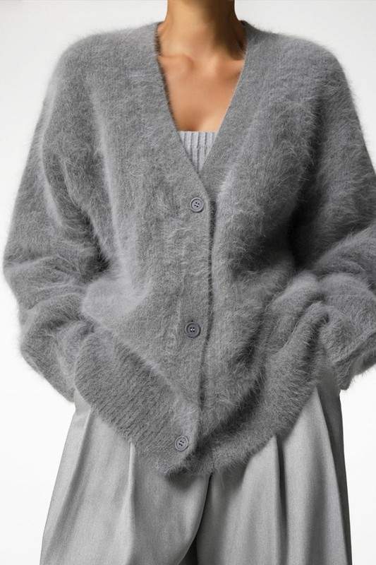 KNIT SWEATER CARDIGAN