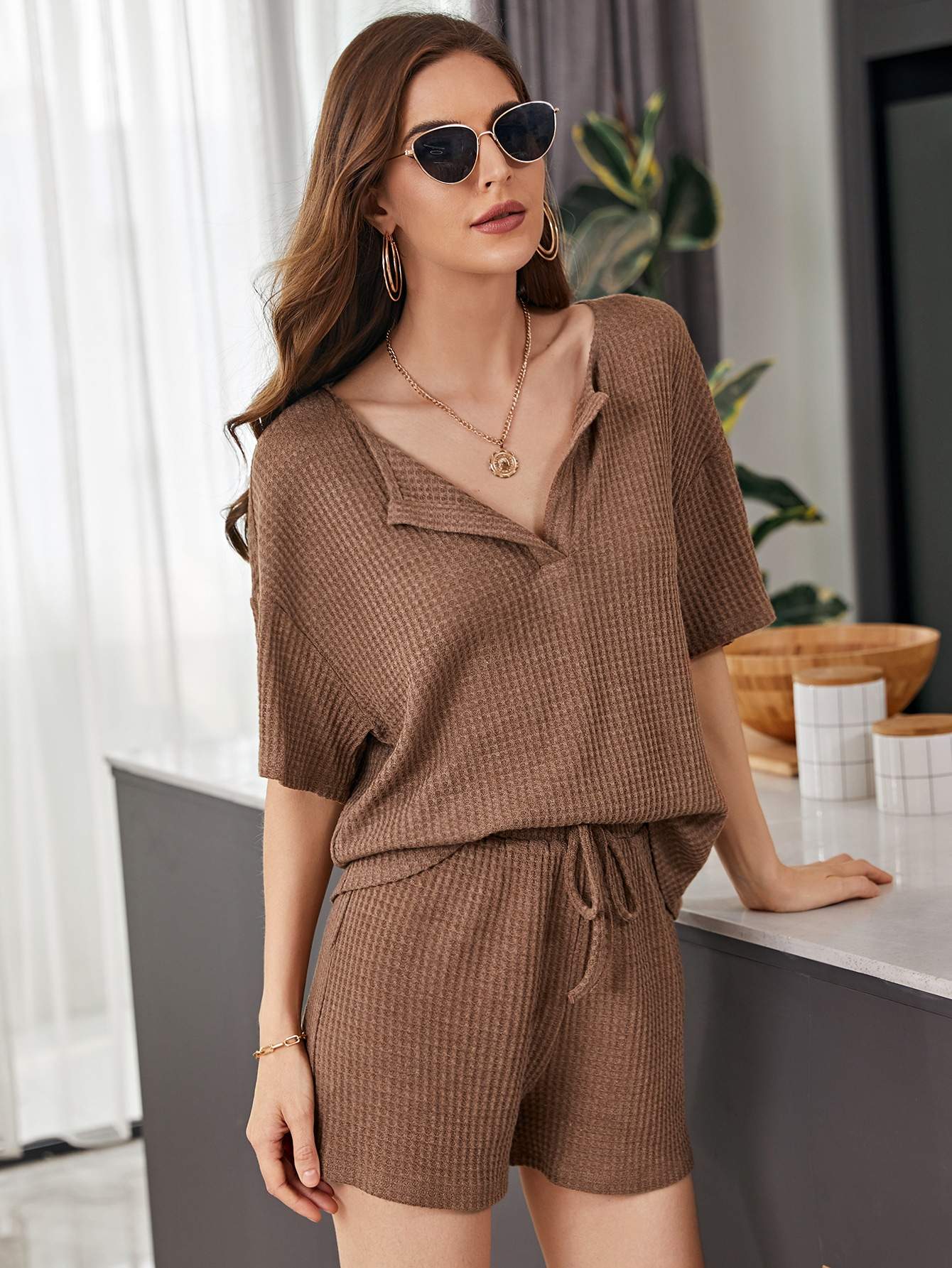 EMERY ROSE NOTCH NECK WAFFLE KNIT TOP TRACK SHORTS SET