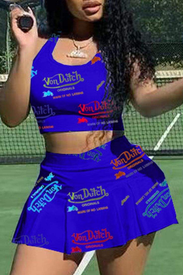 Trendy Girls Set: Von Dutch Athletic Crop & Skirt