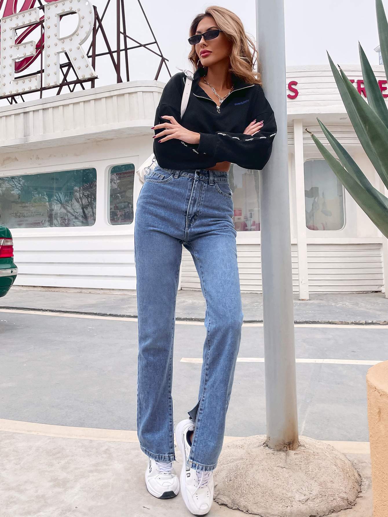 SPLIT STRAIGHT LEG SOLID JEANS