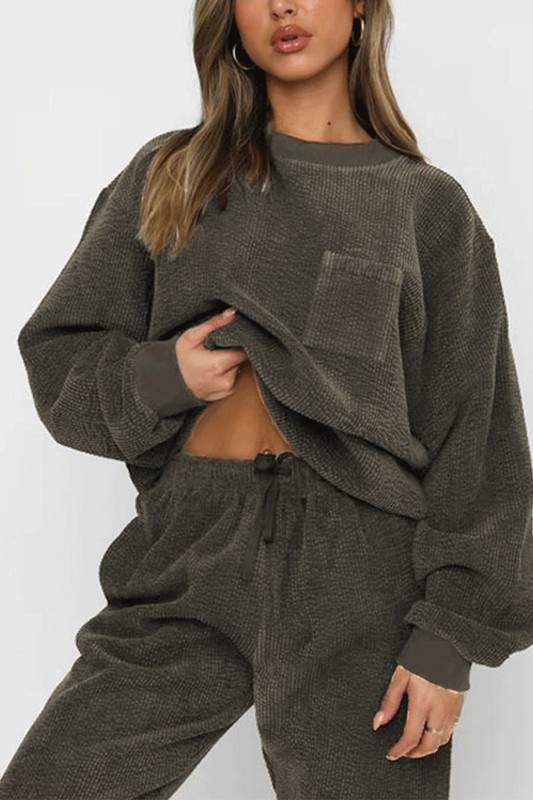 ROUND NECK SWEATSHIRT TOP AND PANTS SET
