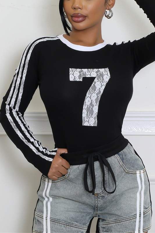 NUMBER PRINT FITTED LONG SLEEVE TOP