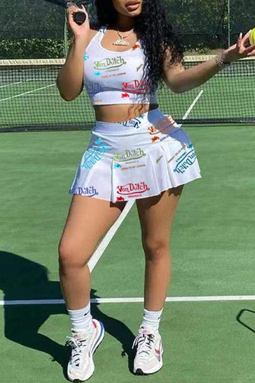 Trendy Girls Set: Von Dutch Athletic Crop & Skirt