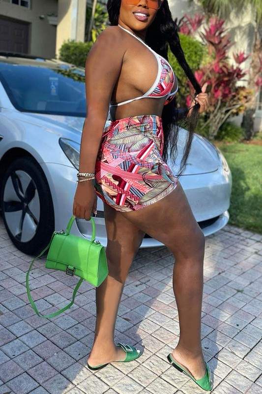 FLORAL BIKINI AND SHORTS SET