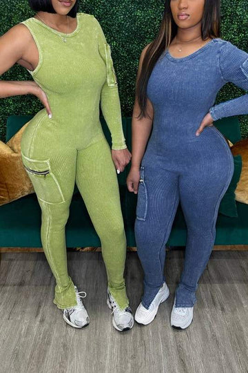ONE LONG SLEEVE FITTED JUMPSUIT