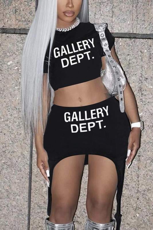 LETTER PRINTED CROP TEE AND SKIRT SET