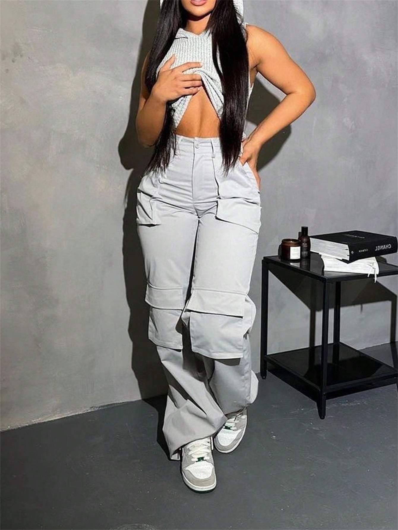 MULTI POCKET CARGO PANTS