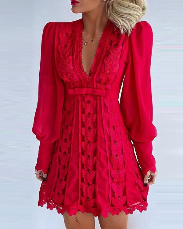 Elegant Summer Dress with Lace Design