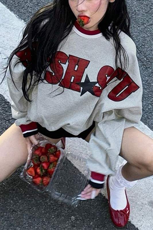 GRAPHIC CASUAL SWEATSHIRT