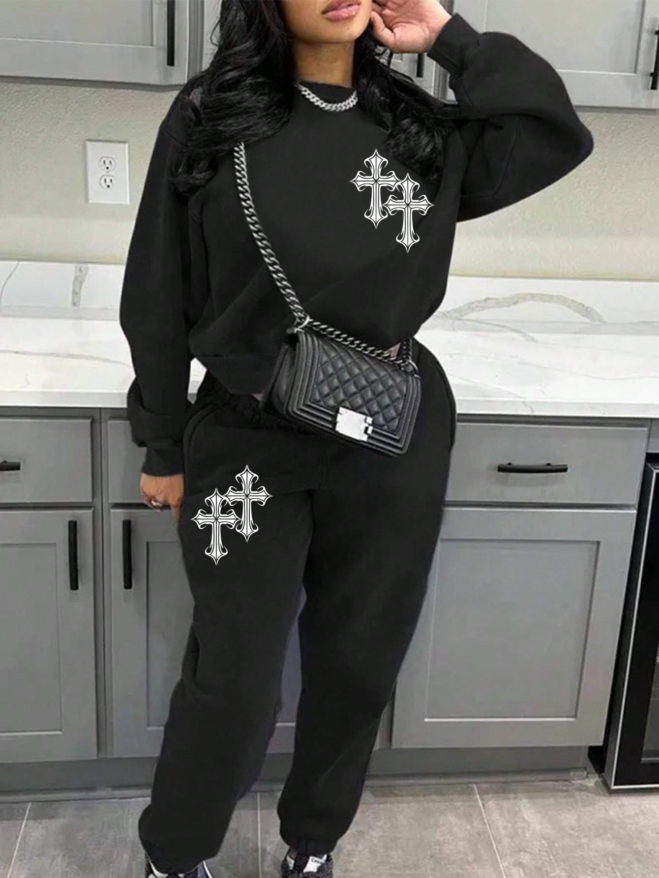 SLAYR WOMEN S CROSS PRINTED LONG SLEEVE SWEATSHIRT AND SWEATPANTS TRACKSUIT SET