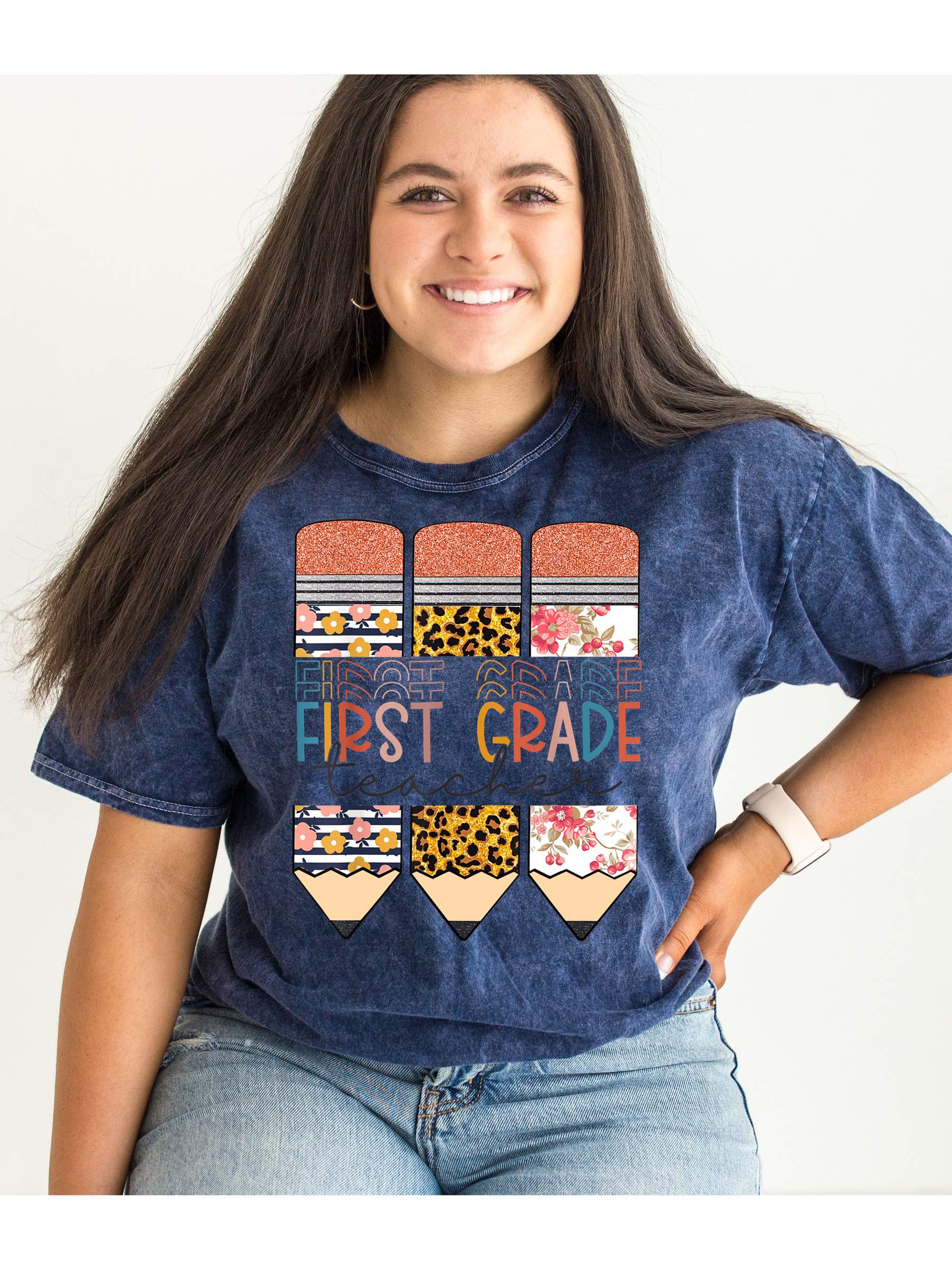First grade teacher GRAPHIC TEE T-SHIRTS