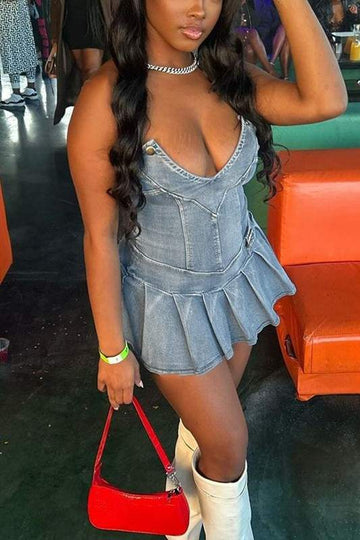Playful Denim Mini: Perfect for Summer