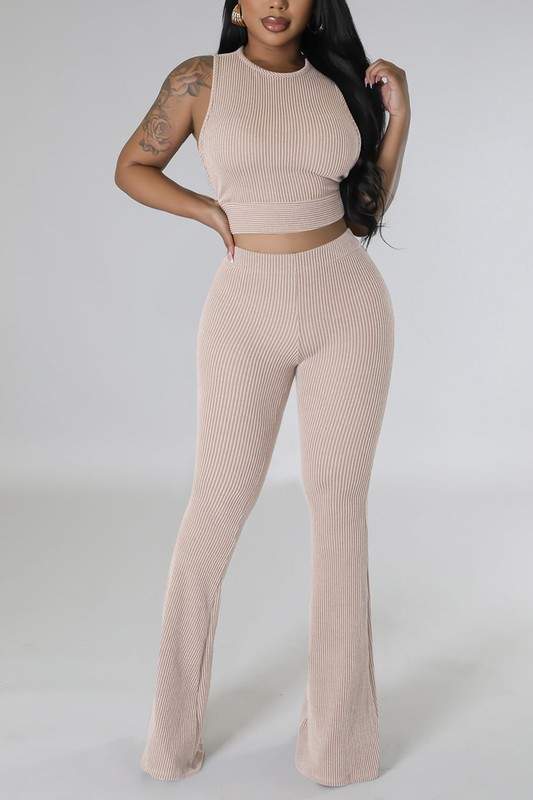 TANK TOP AND PANTS SET