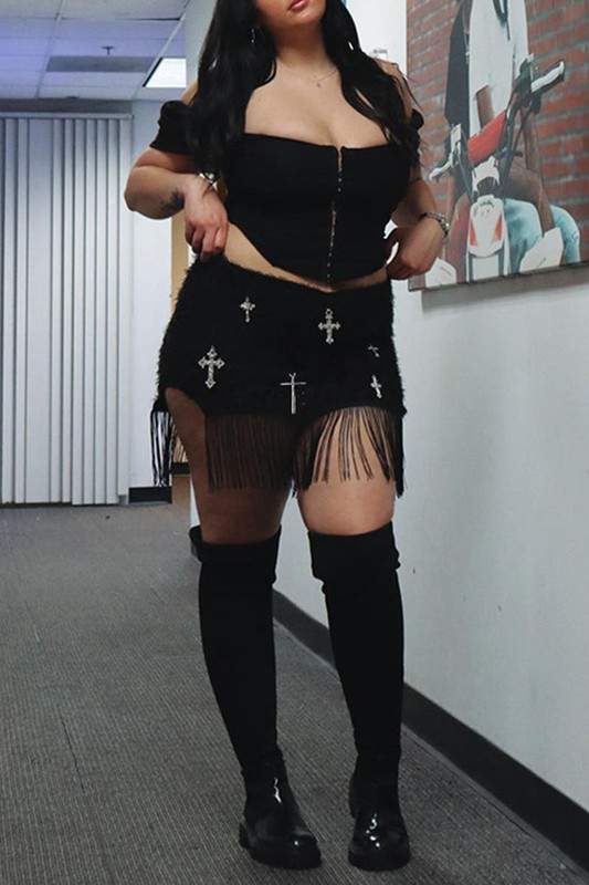 FLUFFY FRINGES MINI SKIRT