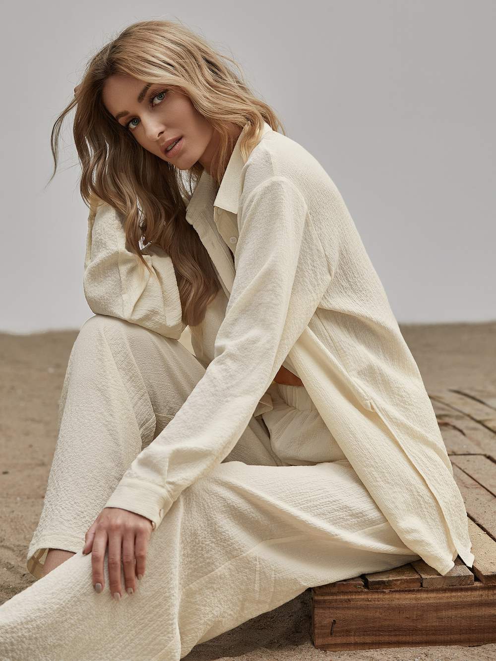 Easy Wear: Loungewear Set with Button-Up