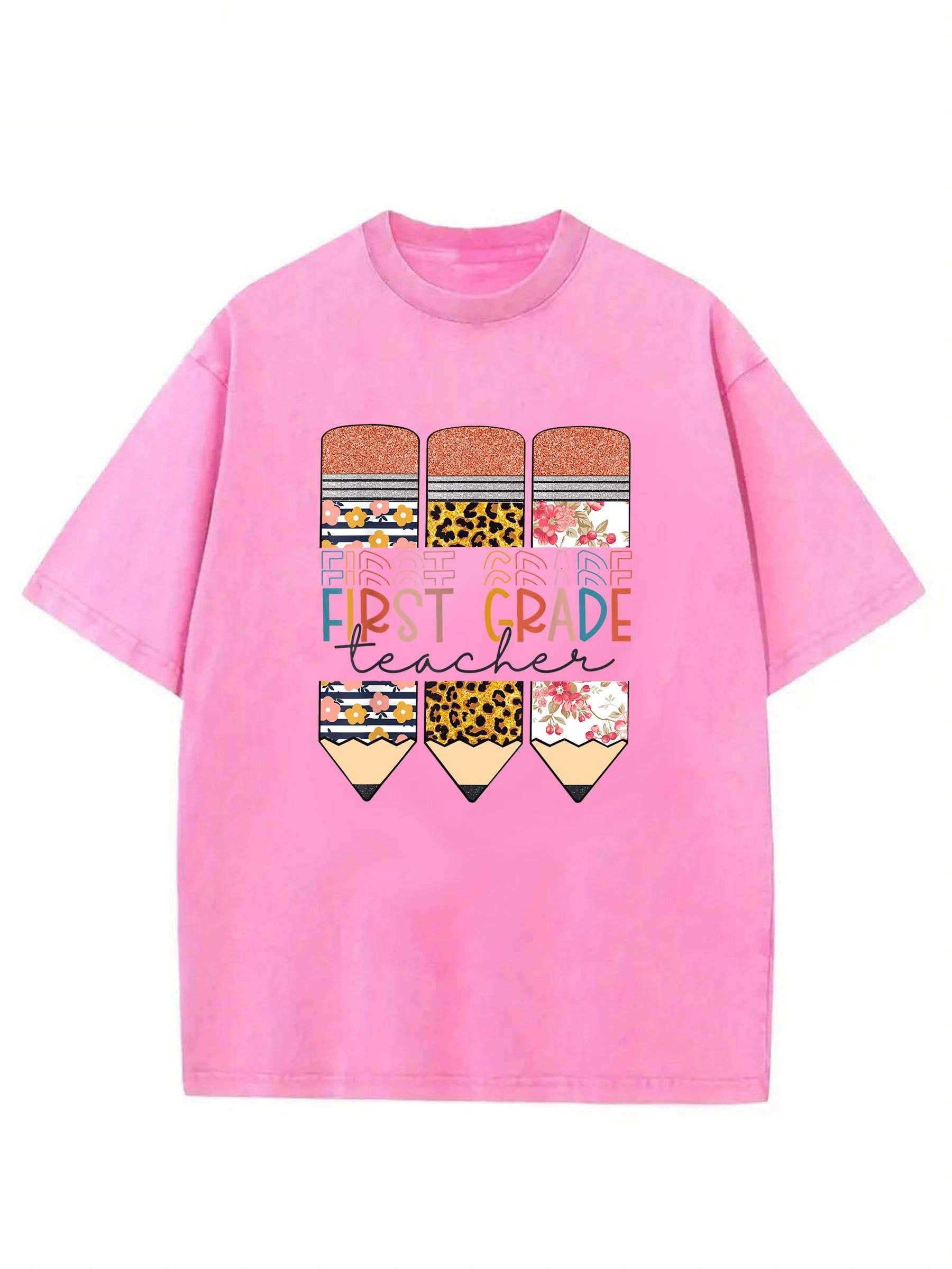 First grade teacher GRAPHIC TEE T-SHIRTS