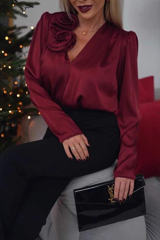 FLORAL ACCENT BUTTON UP BLOUSE