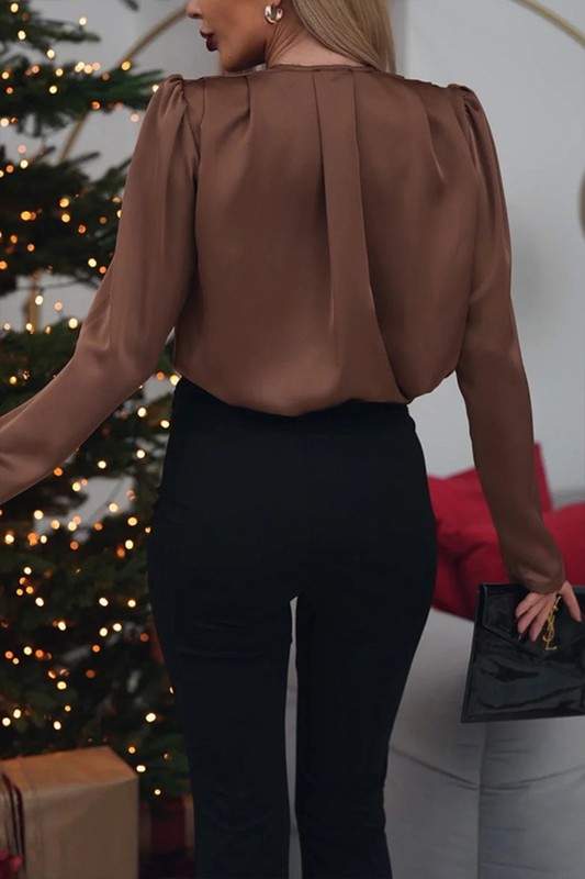 FLORAL ACCENT BUTTON UP BLOUSE