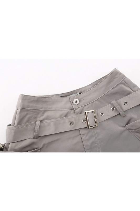 Belted Cargo Shorts: Trendy Outdoor Style
