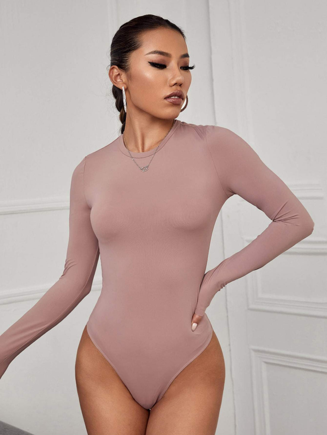 SOLID FORM FITTED BODYSUIT