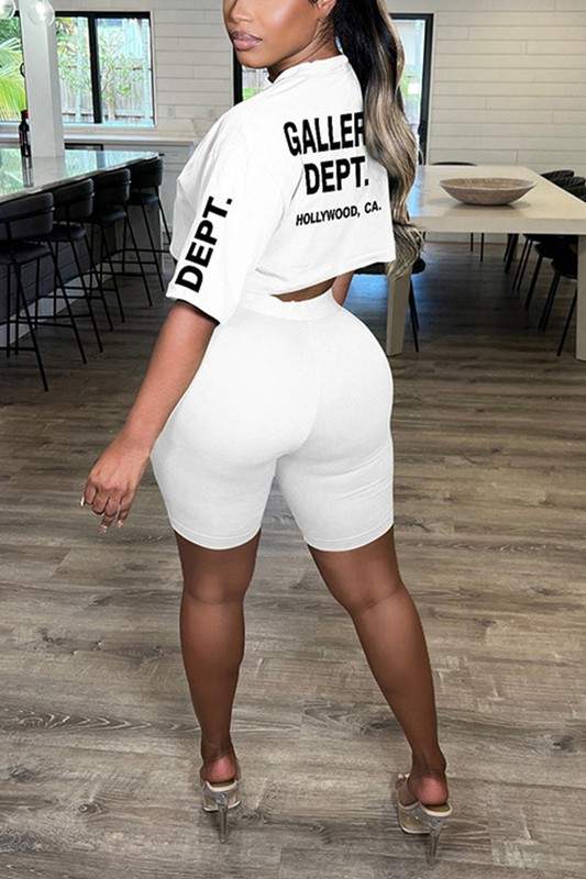 T SHIRT AND TIGHT SHORTS SET
