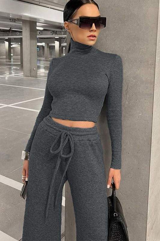 FLEECE SHIRT AND PANTS SET