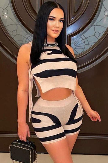 Trendy Two-Piece Activewear Outfit