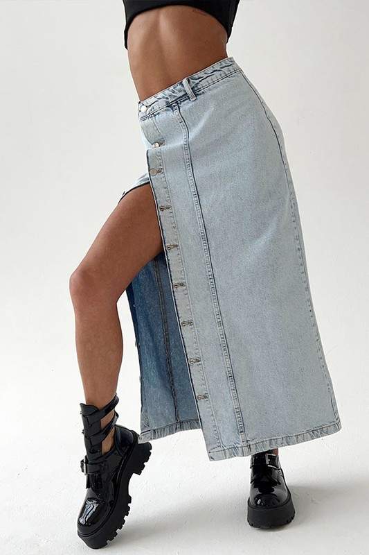 Trendy Black Long-Sleeve Top and Denim Skirt