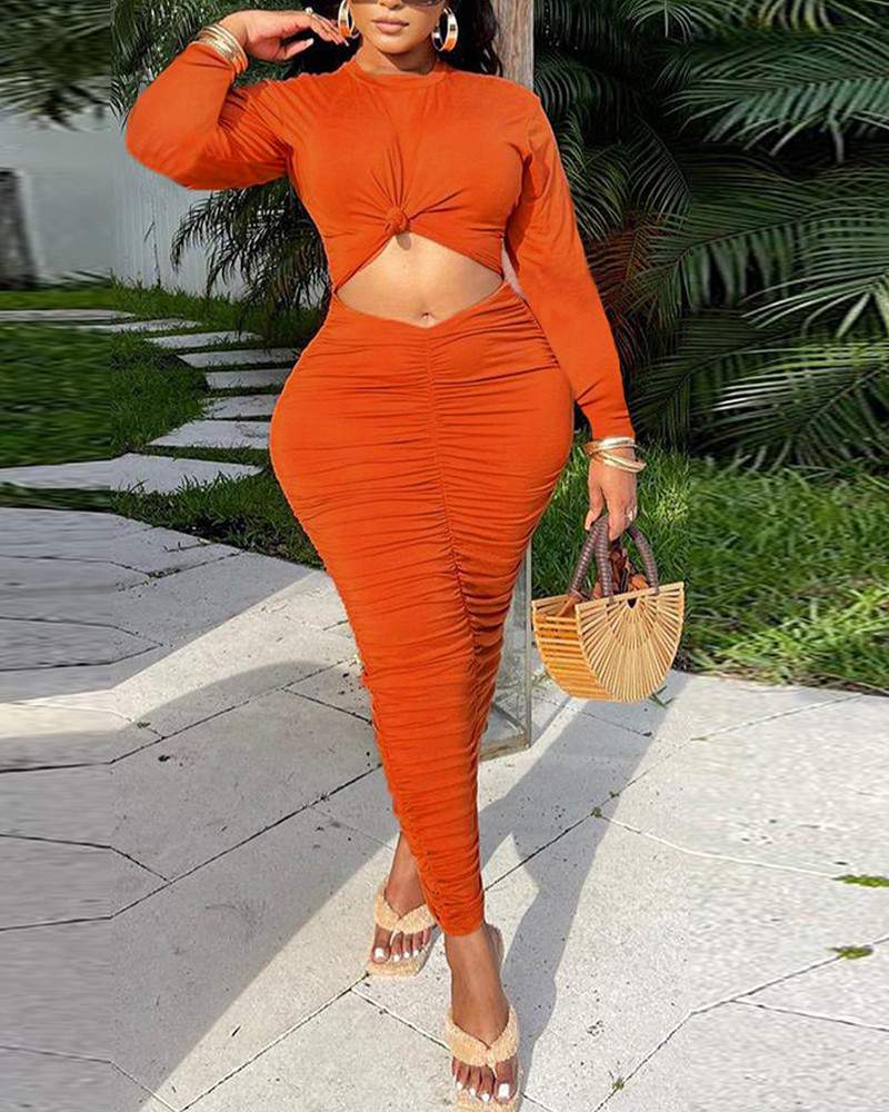 Stylish Outfits: Two Piece Knotted Set