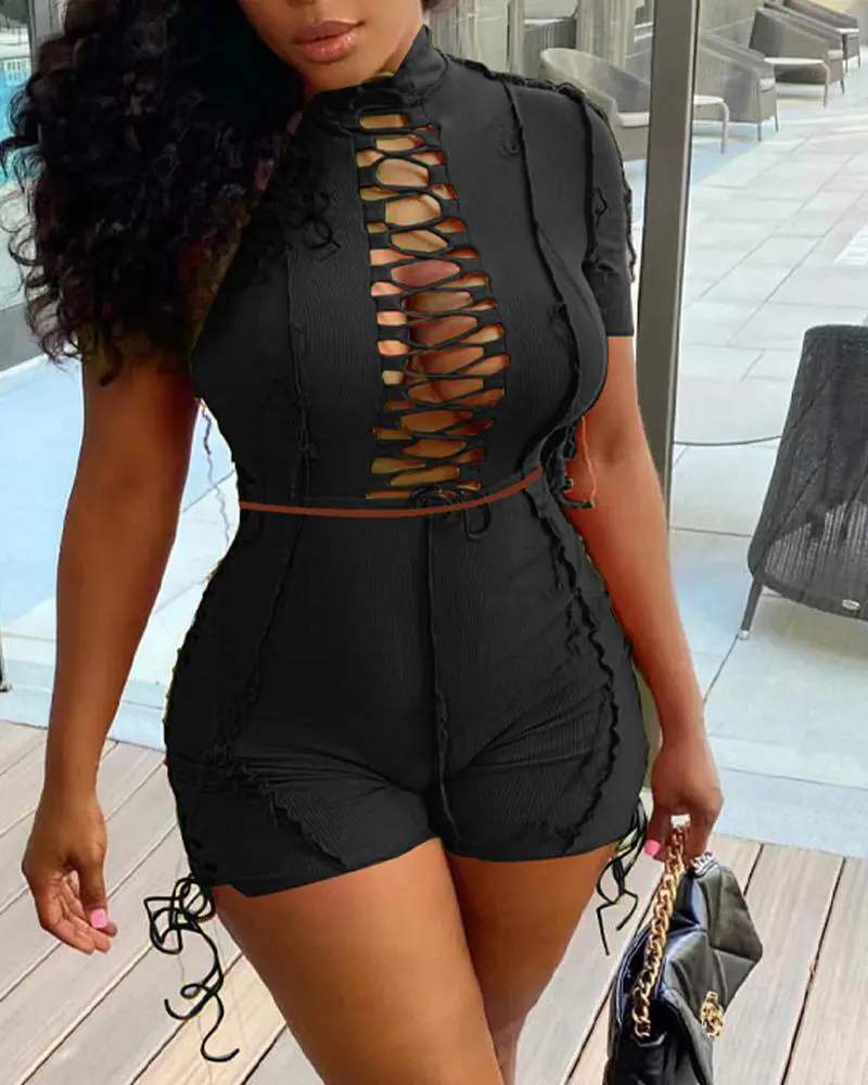 LACE UP DESIGN CROP TOP SHORTS SET