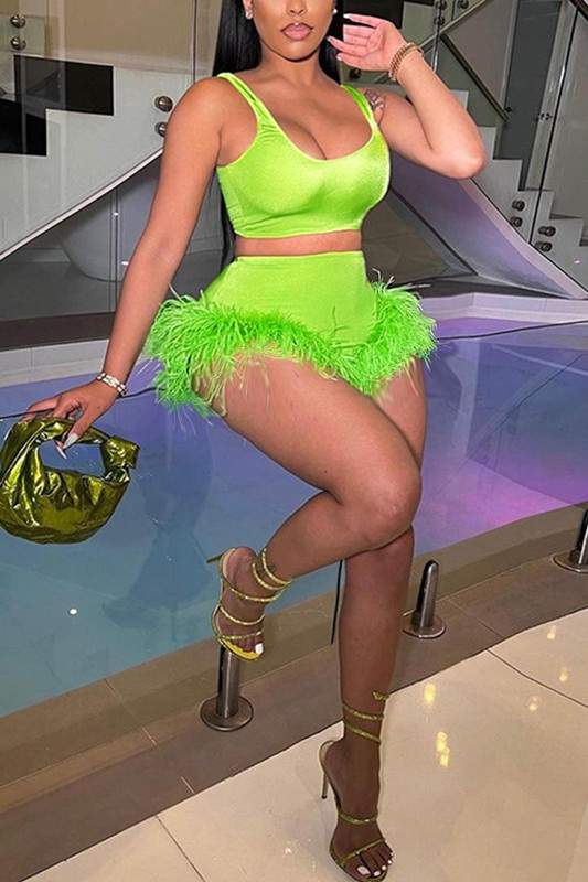 TANK TOP AND FEATHER SHORTS SET
